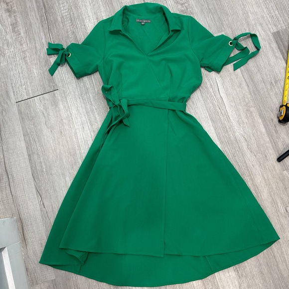 Sharagano Vibrant Green Midi Dress with Tie Sleeves size 6 - Picture 15 of 16
